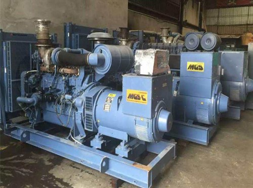 邻水发电机组带负载降电压是什么原因照成的？