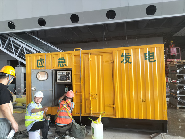 邻水怎样判断空气滤清器是否需要更换？